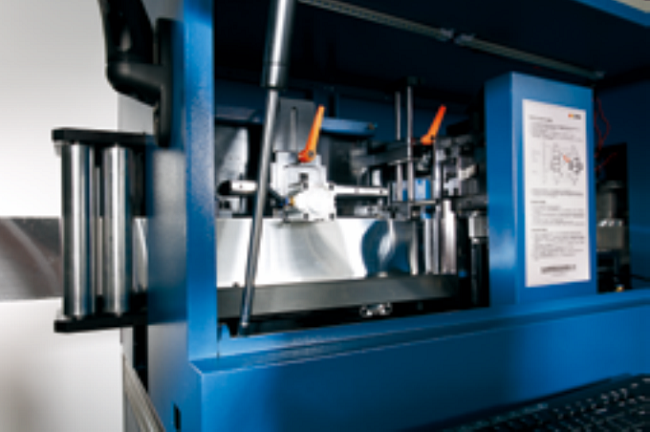 S1800全自動剪齒彎字機多刀桿折彎系統(tǒng).png S1800全自動剪齒彎字機多刀桿折彎系統(tǒng).png