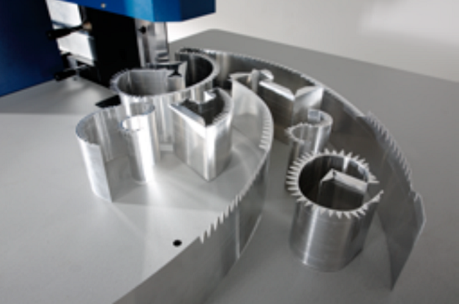 S1800全自動剪齒彎字機鋁卷材料加工.png S1800全自動剪齒彎字機鋁卷材料加工.png