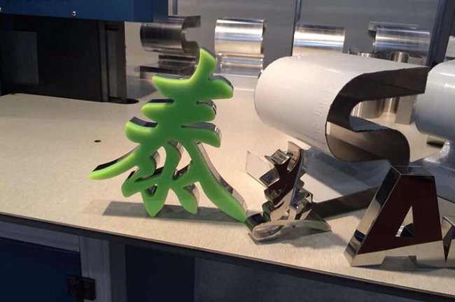 2014泰譜圣彎字機(jī)德國(guó)法蘭克福國(guó)際廣告展2.jpg 2014泰譜圣彎字機(jī)德國(guó)法蘭克福國(guó)際廣告展2.jpg