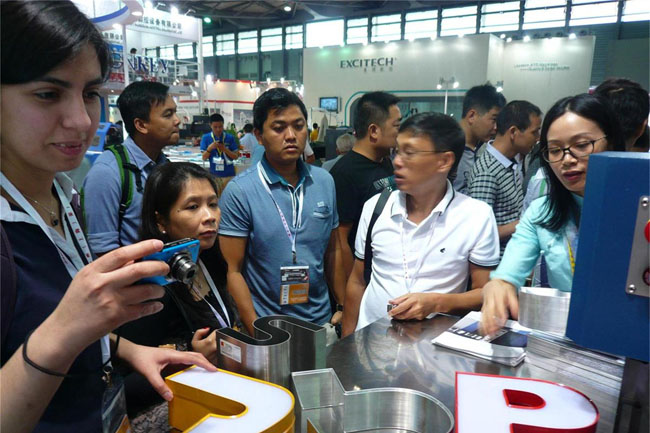 TPS彎字機第二十二屆上海國際廣告展5.jpg TPS彎字機第二十二屆上海國際廣告展5.jpg