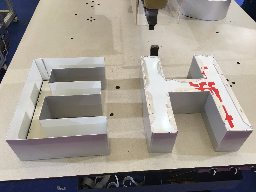 photobank.jpg photobank.jpg